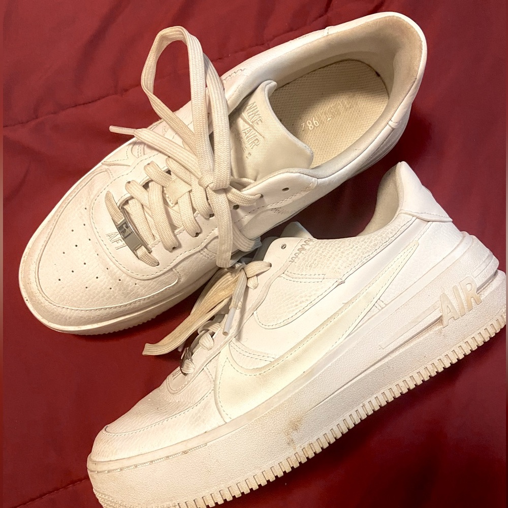 Nike Air Force 1